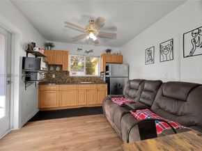 4110 W 7th Ln, Hialeah FL 33012