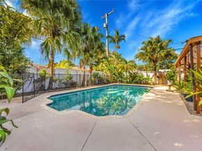 4110 W 7th Ln, Hialeah FL 33012