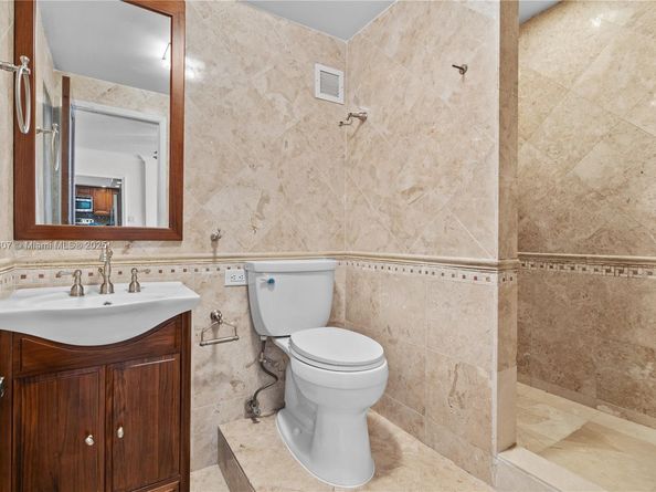 5005 Collins Ave 615, Miami Beach FL 33140