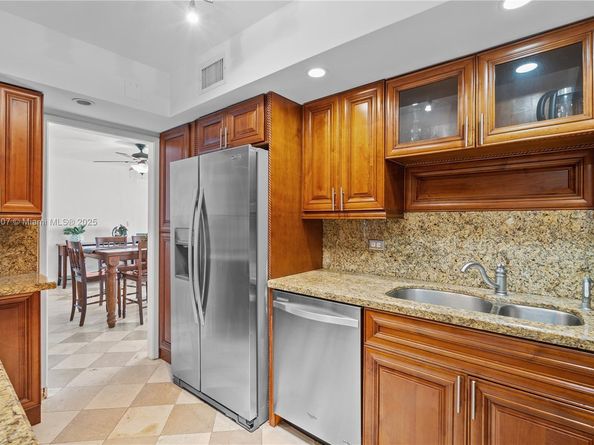 5005 Collins Ave 615, Miami Beach FL 33140