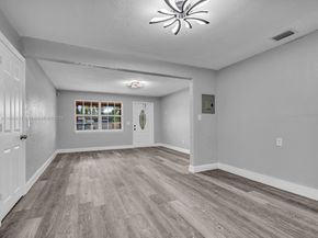 6238 SW 24th St, Miramar FL 33023