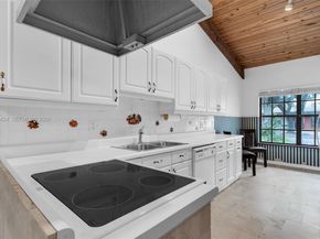 13502 SW 102nd Ln, Miami FL 33186