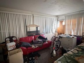 7004 NW 67th Ave, Tamarac FL 33321