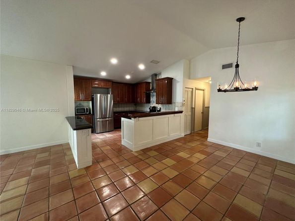 17253 NW 6th Ct, Pembroke Pines FL 33029