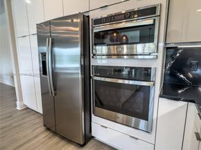 5577 Saint Armands Way, Westlake FL 33470