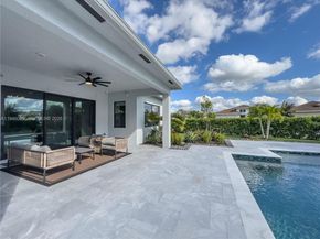 5577 Saint Armands Way, Westlake FL 33470