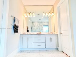 5577 Saint Armands Way, Westlake FL 33470