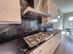 5577 Saint Armands Way, Westlake FL 33470