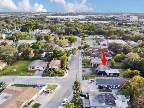 649 NW 24th Ave, Fort Lauderdale FL 33311