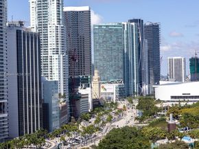 335 S Biscayne Blvd 2200, Miami FL 33131