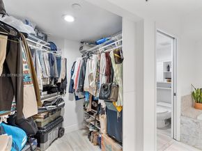 3530 Mystic Pointe Dr 2907, Aventura FL 33180