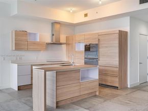 16385 Biscayne Blvd PH4, North Miami Beach FL 33160