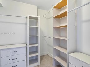 16385 Biscayne Blvd PH4, North Miami Beach FL 33160