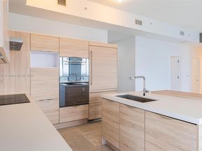 16385 Biscayne Blvd PH4, North Miami Beach FL 33160