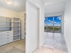 16385 Biscayne Blvd PH4, North Miami Beach FL 33160