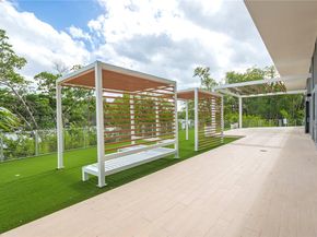 16385 Biscayne Blvd PH4, North Miami Beach FL 33160