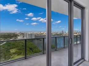 16385 Biscayne Blvd PH4, North Miami Beach FL 33160