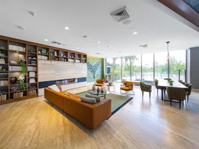 16385 Biscayne Blvd PH4, North Miami Beach FL 33160
