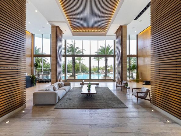 16385 Biscayne Blvd PH4, North Miami Beach FL 33160