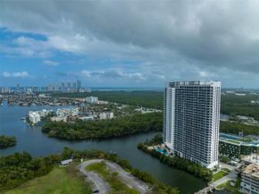 16385 Biscayne Blvd PH4, North Miami Beach FL 33160