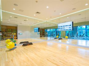 16385 Biscayne Blvd PH4, North Miami Beach FL 33160