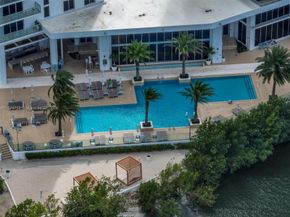 16385 Biscayne Blvd PH4, North Miami Beach FL 33160