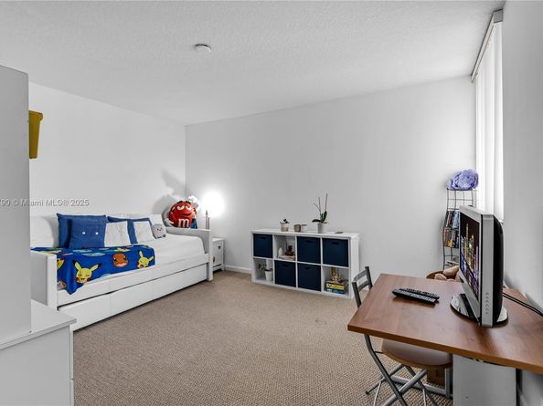 Undisclosed Address #A11802790, Aventura FL 33180