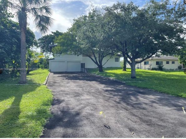 705 E River Dr, Margate FL 33063