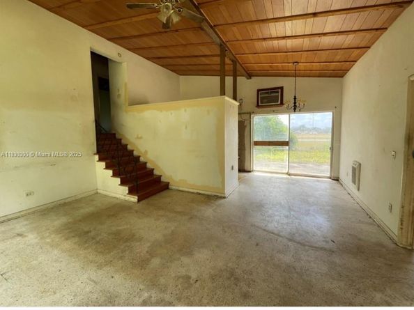 705 E River Dr, Margate FL 33063