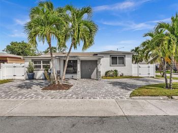 100 NW 8th Ave