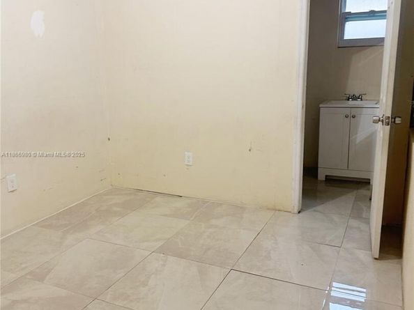 3801 NE 15th Ave, Pompano Beach FL 33064