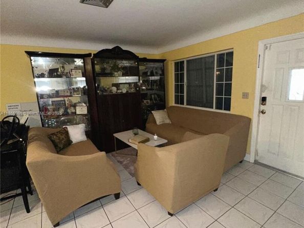 3801 NE 15th Ave, Pompano Beach FL 33064