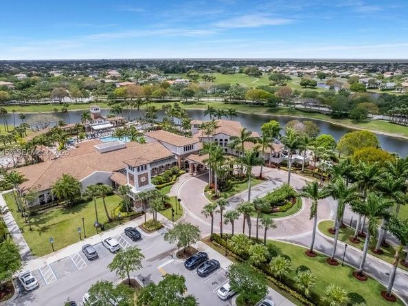 7925 NW 110th Dr, Parkland FL 33076