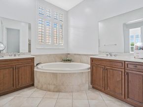 7925 NW 110th Dr, Parkland FL 33076
