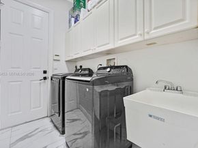 7925 NW 110th Dr, Parkland FL 33076