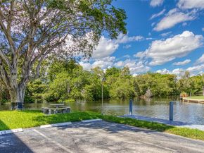 1400 NE 57th Ct 301, Fort Lauderdale FL 33334