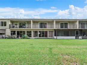 8133 Lagos De Campo Blvd J1, Tamarac FL 33321