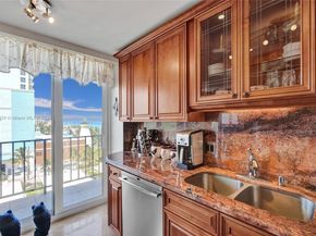 322 Buchanan St 810, Hollywood FL 33019