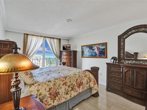 322 Buchanan St 810, Hollywood FL 33019