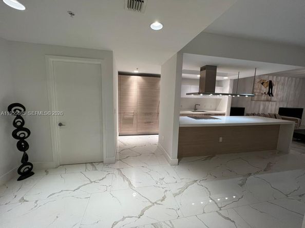 17301 Biscayne Blvd 206, North Miami Beach FL 33160