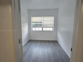 2729 NW 47th St, Miami FL 33142