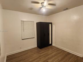 2729 NW 47th St, Miami FL 33142