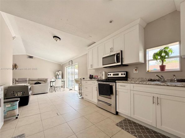 5730 NW 199th St, Hialeah FL 33015