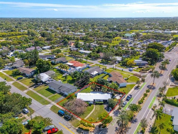 9630 SW 182nd St, Palmetto Bay FL 33157