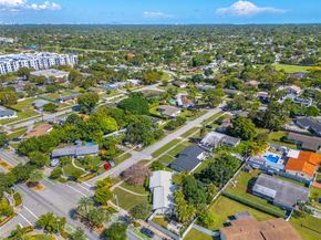 9630 SW 182nd St, Palmetto Bay FL 33157