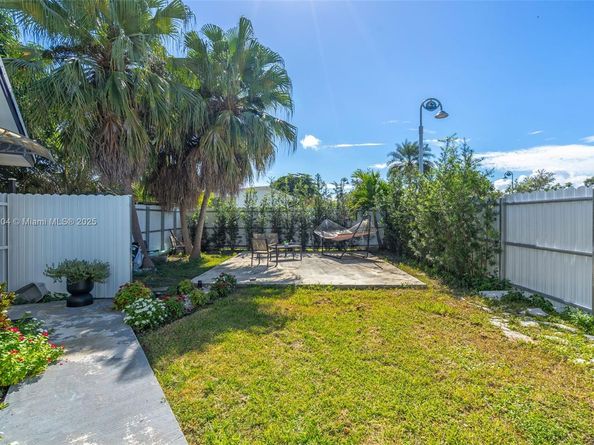 9630 SW 182nd St, Palmetto Bay FL 33157