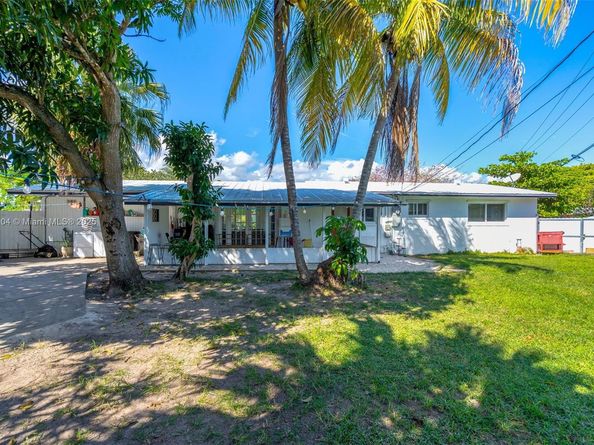 9630 SW 182nd St, Palmetto Bay FL 33157