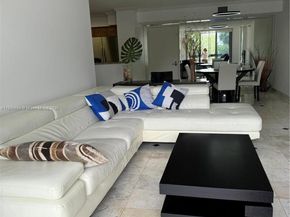 Undisclosed Address #A11830664, Aventura FL 33180