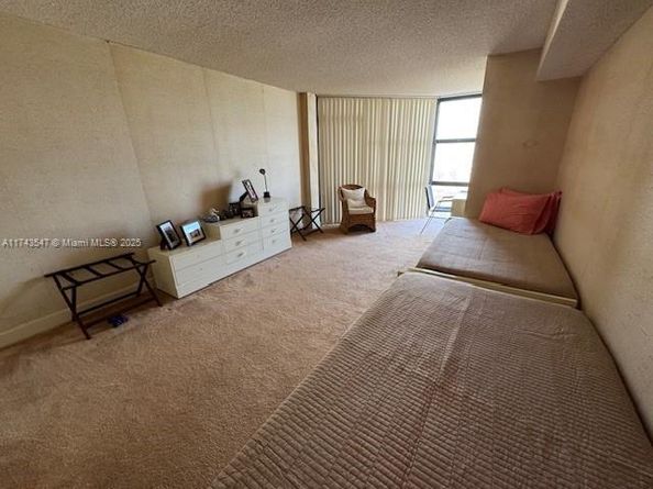6423 Collins Ave 809, Miami Beach FL 33141