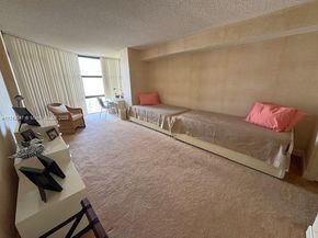 6423 Collins Ave 809, Miami Beach FL 33141